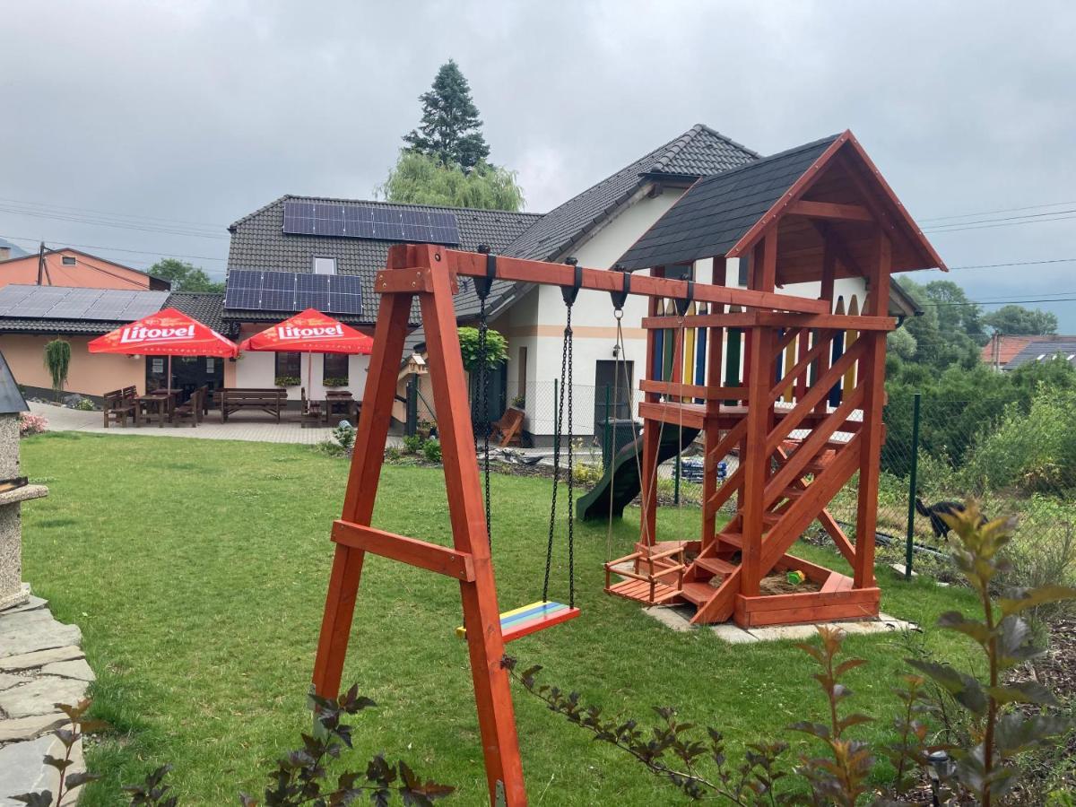 Hospudka A Ubytovani U Mitucha Zenklava Luaran gambar